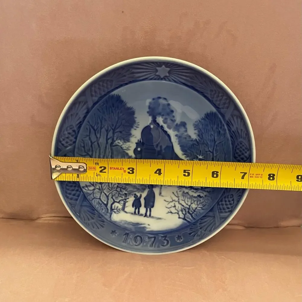 1973 Royal Copenhagen Christmas Collection Plate Vintage